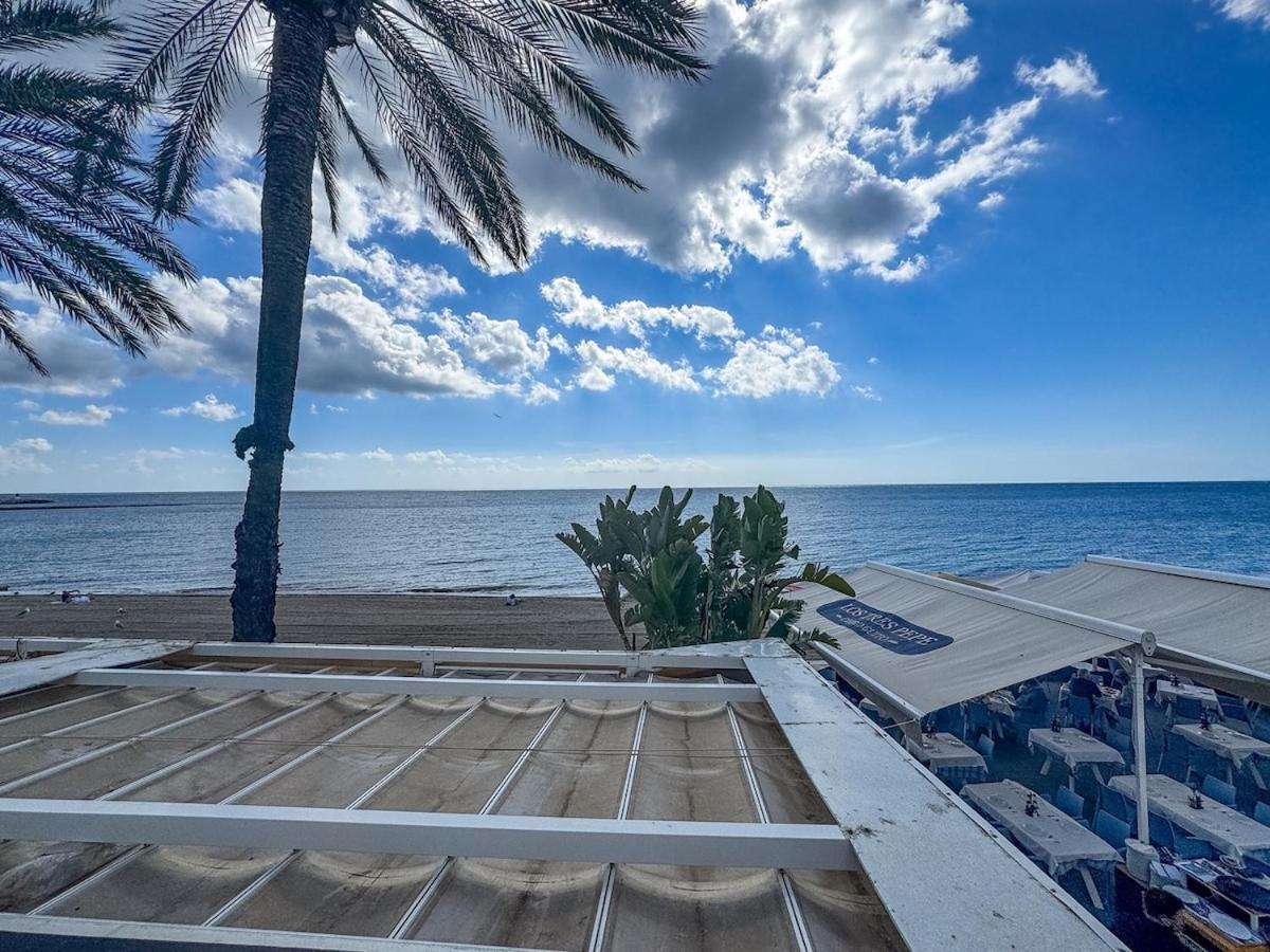 Palm 2f A Stylish Seaside Apartment