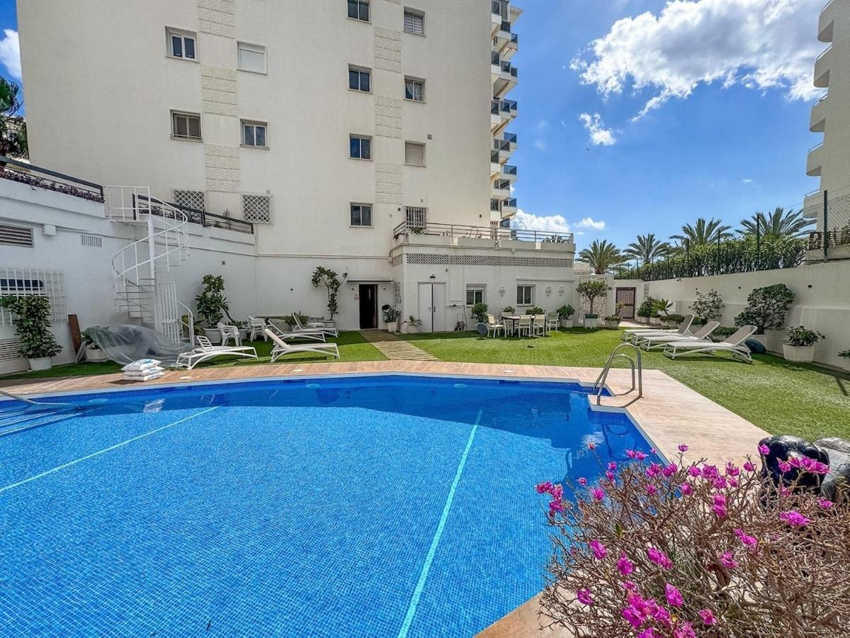 Palm 2f A Stylish Seaside Apartment Marbella